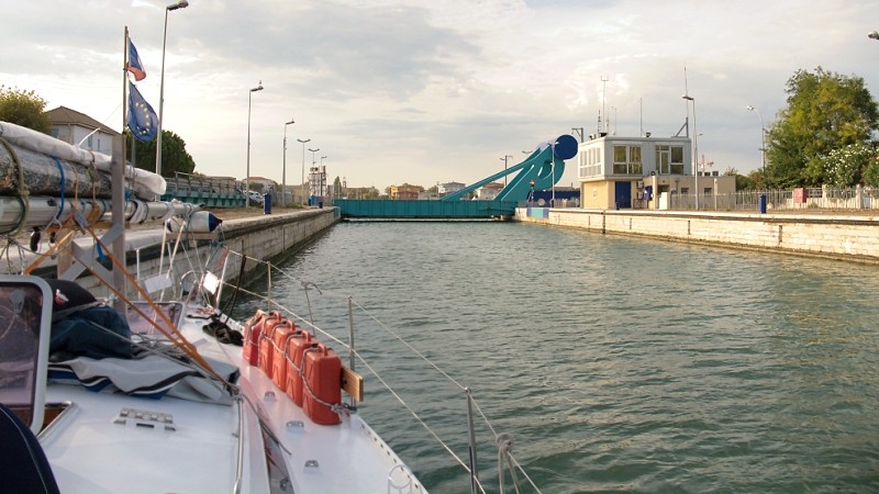 Seeschleuse Port St.Louis-du-Rhône