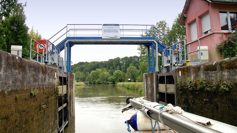 Einfahrt Saone, mit dem Segelboot ans Mittelmeer